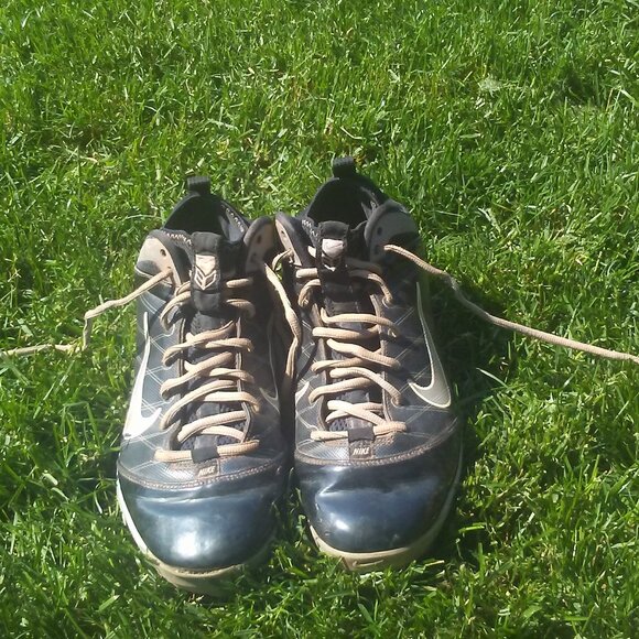 Nike Baseball Cleats - Picture 1 of 10